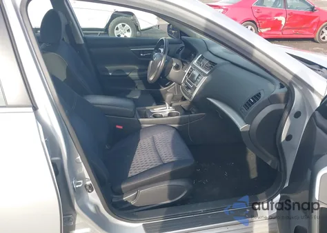 2016 Nissan Altima 2.5 Sv z USA, uszkodzony, nr VIN 1N4AL3AP9GC274613